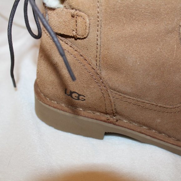 NIB UGG NAIYAH SUEDE‎ SHEARLING LACE UP TIE SHEARLING LINED BOOTIE BOOTS - Picture 4 of 8